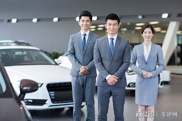 4S店窮途末路？汽車銷售直營(yíng)化浪潮下的轉(zhuǎn)型思考